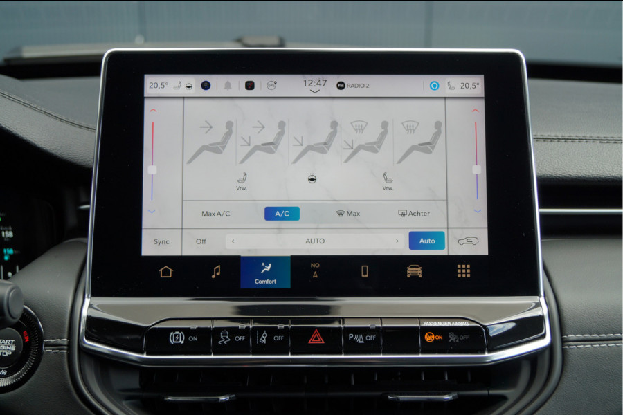 Jeep Compass 4xe 240 Plug-in Hybrid Electric S | Winterpack | Lederen bekleding | 19" lichtmetalen velgen | Apple/Android Carplay