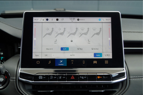 Jeep Compass 4xe 240 Plug-in Hybrid Electric S | Winterpack | Lederen bekleding | 19" lichtmetalen velgen | Apple/Android Carplay