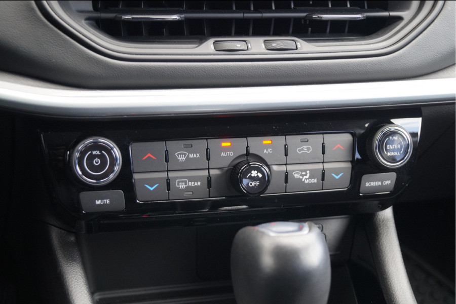 Jeep Compass 4xe 240 Plug-in Hybrid Electric S | Winterpack | Lederen bekleding | 19" lichtmetalen velgen | Apple/Android Carplay