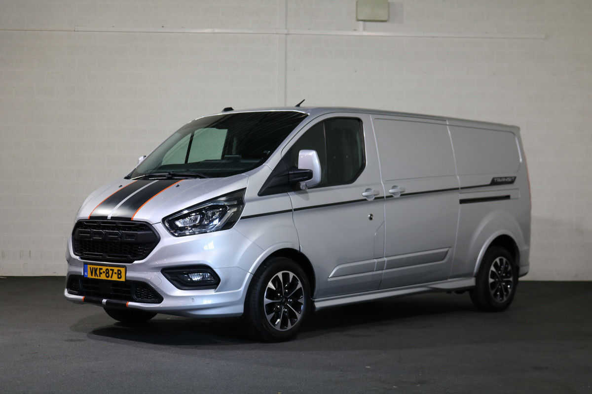 Ford Transit Custom 2.0 TDCI L2 H1 Sport Automaat Airco Navigatie Camera Trekhaak Ford Transit Custom 2.0 TDCI L2 H1 Sport Automaat Airco Navigatie Camera Trekhaak