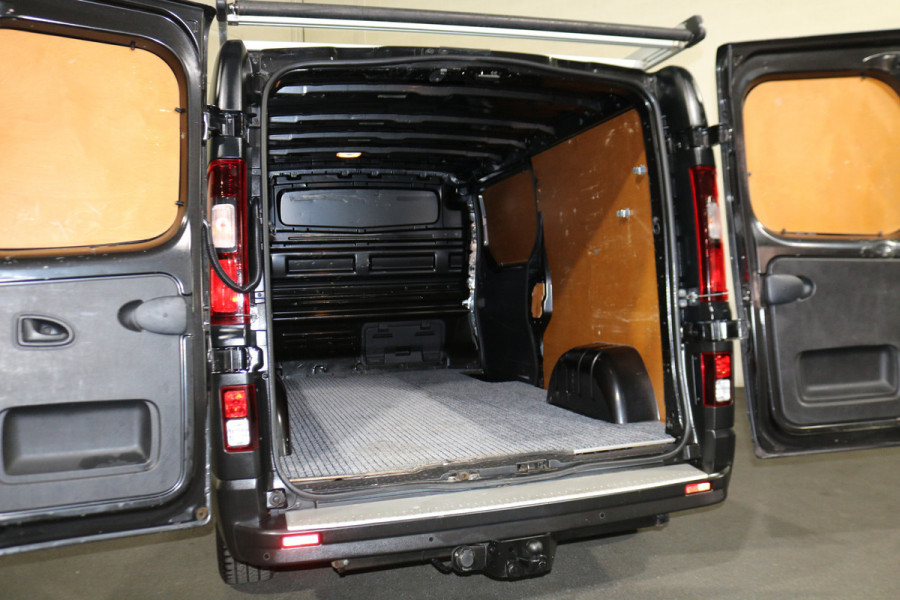 Renault Trafic 2.0 dCi 145pk L2 H1 Airco Imperiaal Trekhaak