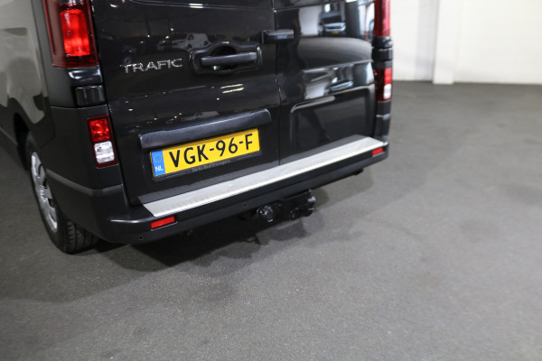 Renault Trafic 2.0 dCi 145pk L2 H1 Airco Imperiaal Trekhaak