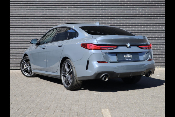 BMW 2 Serie Gran Coupé 220i M-Sport High Executive | Panodak | Stuurwiel verwarmd | ambient |