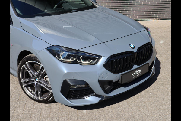 BMW 2 Serie Gran Coupé 220i M-Sport High Executive | Panodak | Stuurwiel verwarmd | ambient |