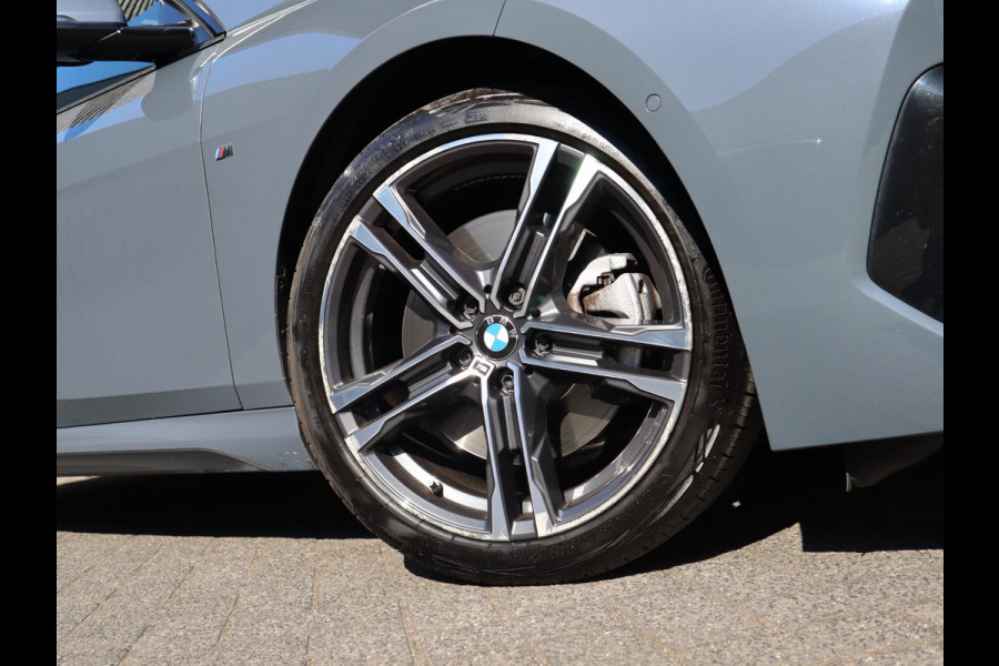BMW 2 Serie Gran Coupé 220i M-Sport High Executive | Panodak | Stuurwiel verwarmd | ambient |