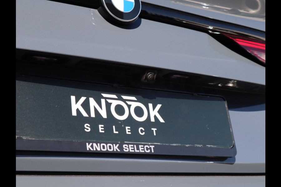BMW 2 Serie Gran Coupé 220i M-Sport High Executive | Panodak | Stuurwiel verwarmd | ambient |