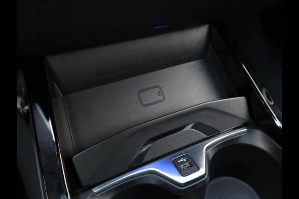 BMW 2 Serie Gran Coupé 220i M-Sport High Executive | Panodak | Stuurwiel verwarmd | ambient |