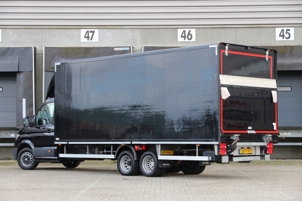 Volkswagen Crafter 50 2.0 TDI 177 | Aut. | 610x223x223 | 2.250kg laadvermogen | Clixtar | Uniek!!