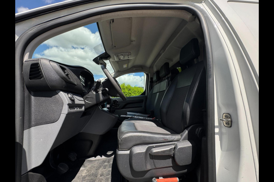 Peugeot Expert 2.0 BlueHDI 120 Standard Premium TREKHAAK / PDC V+A / CAMERA / NAVI / CARPLAY / SIDEBARS / CRUISE / 4-RIJMODUSSEN