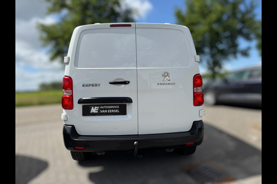 Peugeot Expert 2.0 BlueHDI 120 Standard Premium TREKHAAK / PDC V+A / CAMERA / NAVI / CARPLAY / SIDEBARS / CRUISE / 4-RIJMODUSSEN