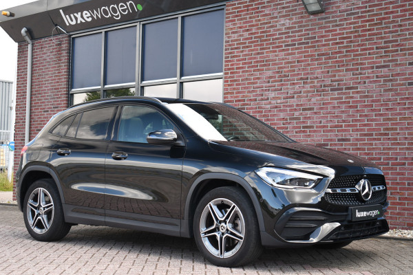 Mercedes-Benz GLA 250 e AMG Pano Night Camera m-LED