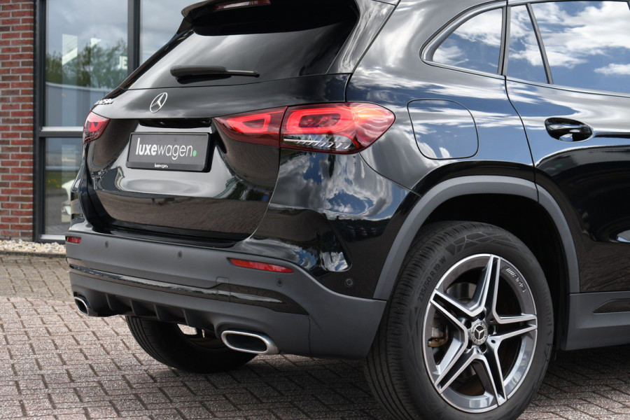 Mercedes-Benz GLA 250 e AMG Pano Night Camera m-LED