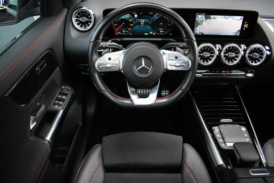 Mercedes-Benz GLA 250 e AMG Pano Night Camera m-LED