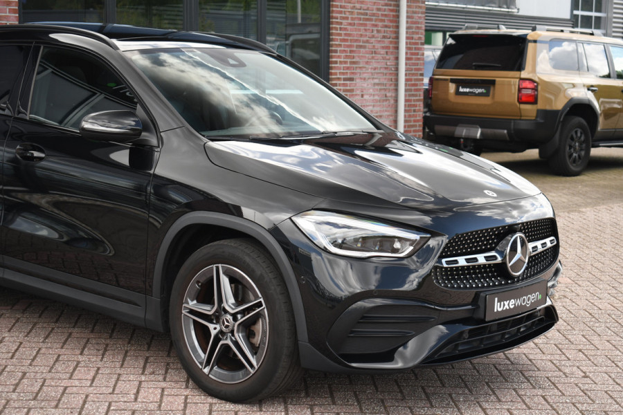 Mercedes-Benz GLA 250 e AMG Pano Night Camera m-LED