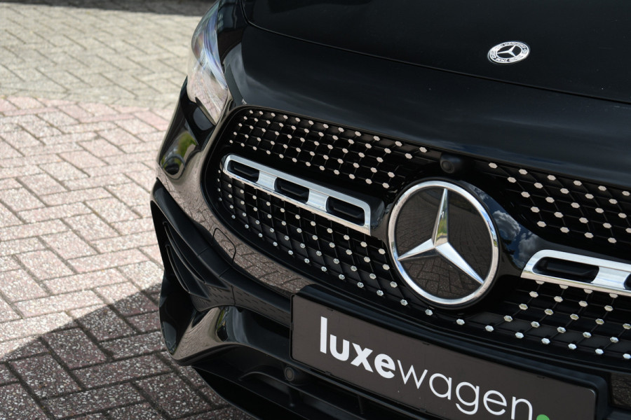 Mercedes-Benz GLA 250 e AMG Pano Night Camera m-LED