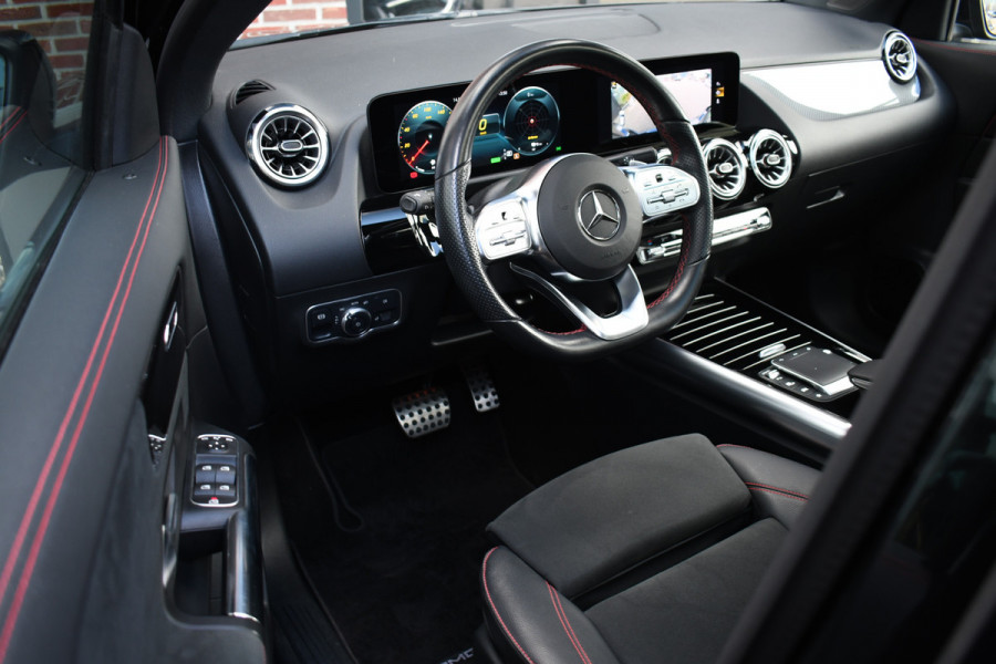 Mercedes-Benz GLA 250 e AMG Pano Night Camera m-LED