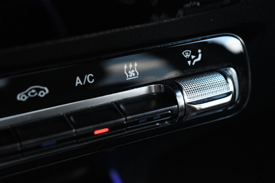 Mercedes-Benz GLA 250 e AMG Pano Night Camera m-LED