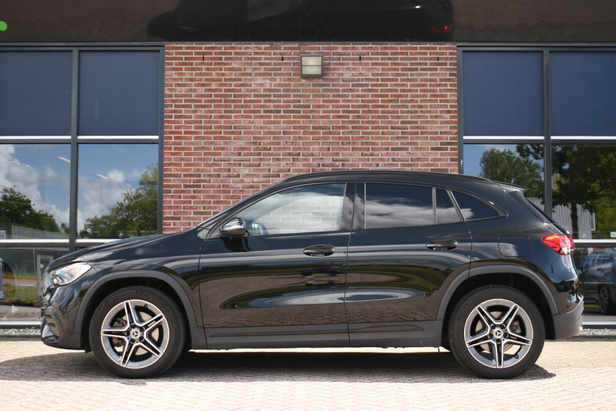 Mercedes-Benz GLA 250 e AMG Pano Night Camera m-LED