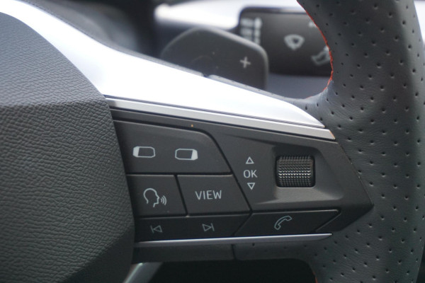 Seat Arona 1.0 EcoTSI 115PK FR/Automaat/ Two-Color/ Virtual Cockpit/Camera/17Inch.LMV