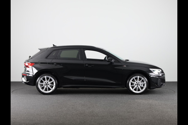 Audi A3 Sportback 40 TFSI e S edition 204 pk S-tronic | Verlengde garantie | Navigatie | Trekhaak (afneembaar) | Parkeersensoren (Park assist) | Adaptieve cruise control | Stoelverwarming | S-line |
