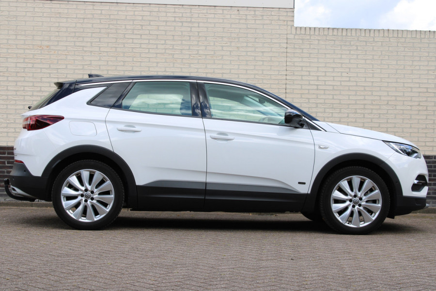 Opel Grandland X 1.6 Turbo Hybrid4 Ultimate | Trekhaak | Camera | Stoelverwarming