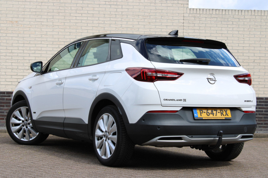 Opel Grandland X 1.6 Turbo Hybrid4 Ultimate | Trekhaak | Camera | Stoelverwarming