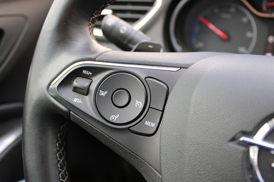 Opel Grandland X 1.6 Turbo Hybrid4 Ultimate | Trekhaak | Camera | Stoelverwarming
