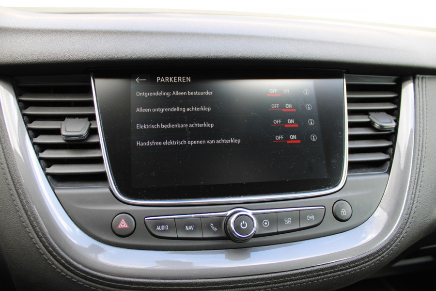 Opel Grandland X 1.6 Turbo Hybrid4 Ultimate | Trekhaak | Camera | Stoelverwarming