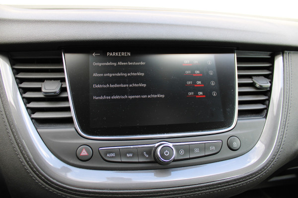 Opel Grandland X 1.6 Turbo Hybrid4 Ultimate | Trekhaak | Camera | Stoelverwarming