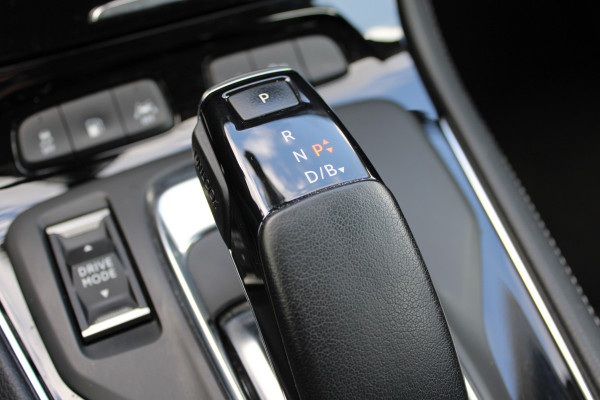 Opel Grandland X 1.6 Turbo Hybrid4 Ultimate | Trekhaak | Camera | Stoelverwarming
