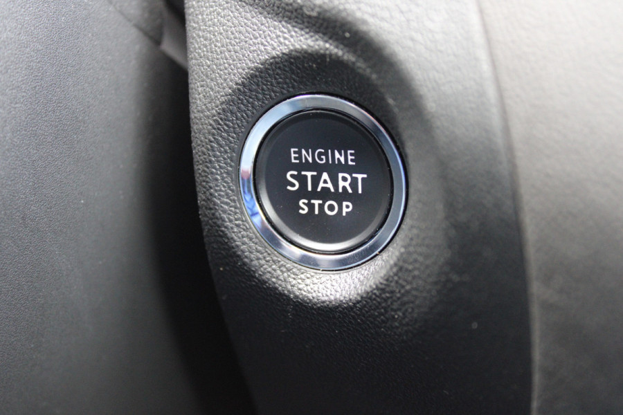 Opel Grandland X 1.6 Turbo Hybrid4 Ultimate | Trekhaak | Camera | Stoelverwarming