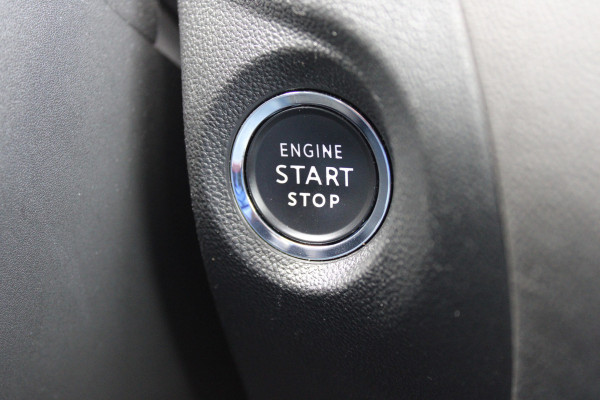 Opel Grandland X 1.6 Turbo Hybrid4 Ultimate | Trekhaak | Camera | Stoelverwarming