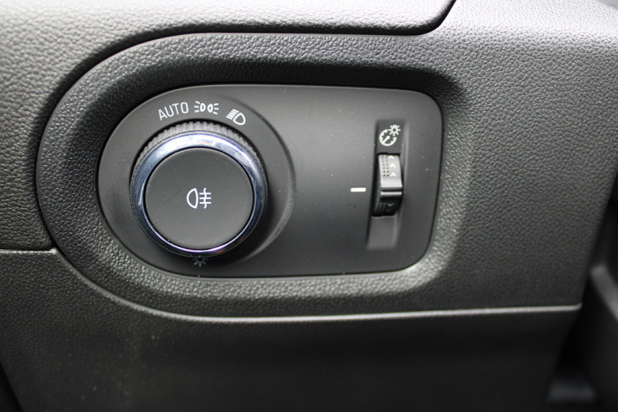 Opel Grandland X 1.6 Turbo Hybrid4 Ultimate | Trekhaak | Camera | Stoelverwarming