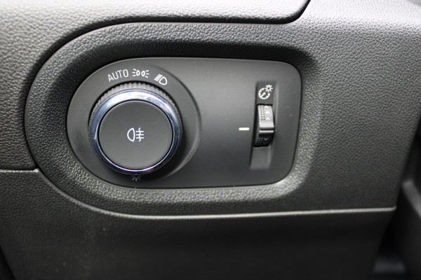 Opel Grandland X 1.6 Turbo Hybrid4 Ultimate | Trekhaak | Camera | Stoelverwarming