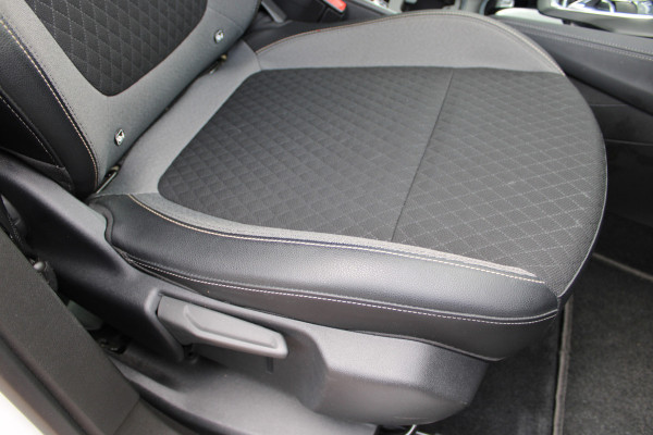 Opel Grandland X 1.6 Turbo Hybrid4 Ultimate | Trekhaak | Camera | Stoelverwarming