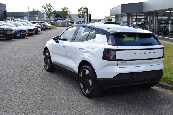 Volvo EX30 Single Motor Extended Range Plus 69 kWh | H&k | ACC | BLIS | Camera | Stoelverwarming | 19"LMV