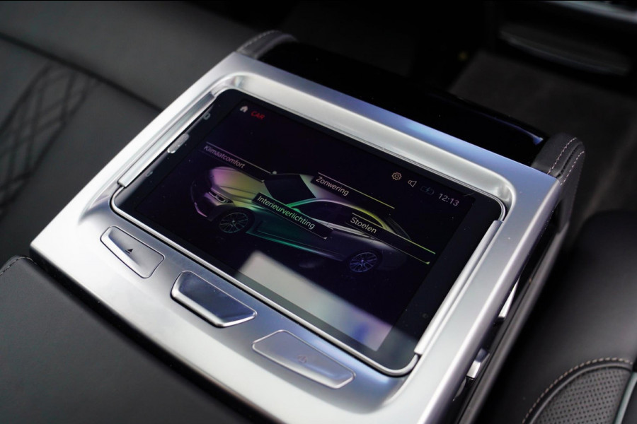 BMW 7 Serie M760Li xDrive High Executive | Massage | TV | Koelbox | HuD | BMW Drive Assisted | 360 cam | Stoelkoeling | Bowers |