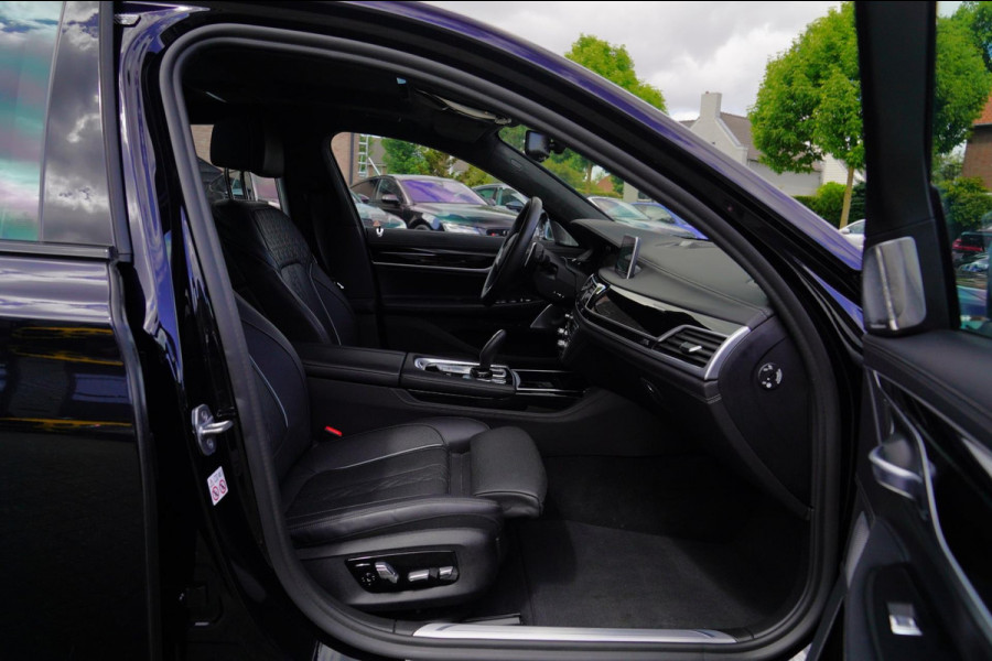 BMW 7 Serie M760Li xDrive High Executive | Massage | TV | Koelbox | HuD | BMW Drive Assisted | 360 cam | Stoelkoeling | Bowers |
