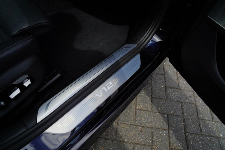 BMW 7 Serie M760Li xDrive High Executive | Massage | TV | Koelbox | HuD | BMW Drive Assisted | 360 cam | Stoelkoeling | Bowers |