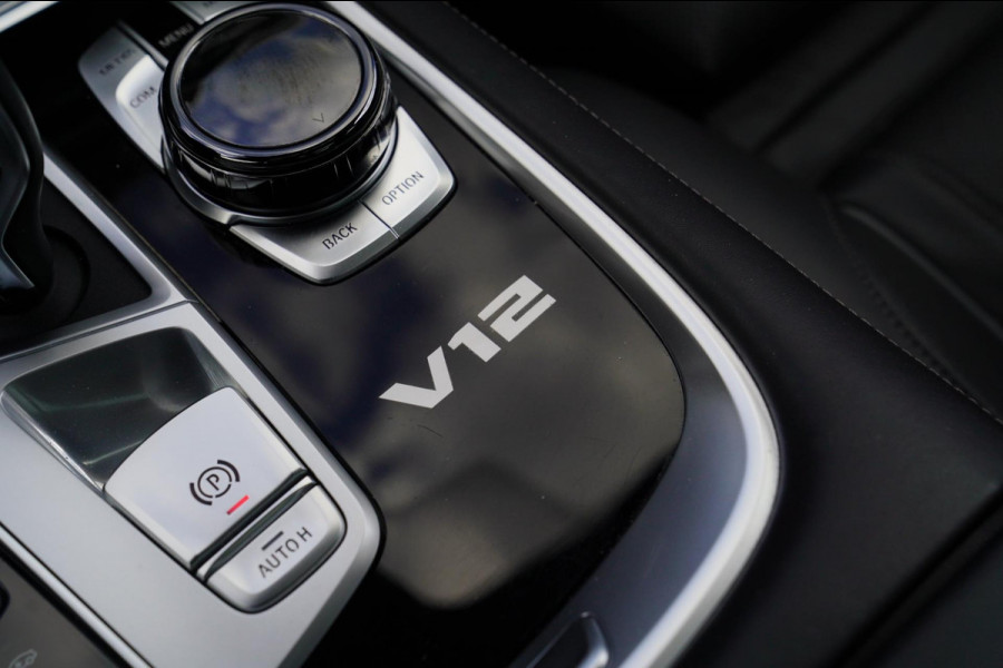 BMW 7 Serie M760Li xDrive High Executive | Massage | TV | Koelbox | HuD | BMW Drive Assisted | 360 cam | Stoelkoeling | Bowers |