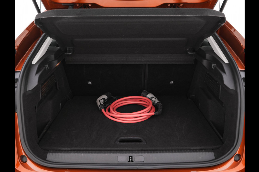 Citroën Ë-C4 Feel 50 kWh [ 3-Fase ] (INCL-BTW) *FULL-LED | DIGI-COCKPIT | CARPLAY | MICROFIBRE-COMFORT-SEATS | ECC | LANE-ASSIST | PDC | CRUISE | 18''ALU*