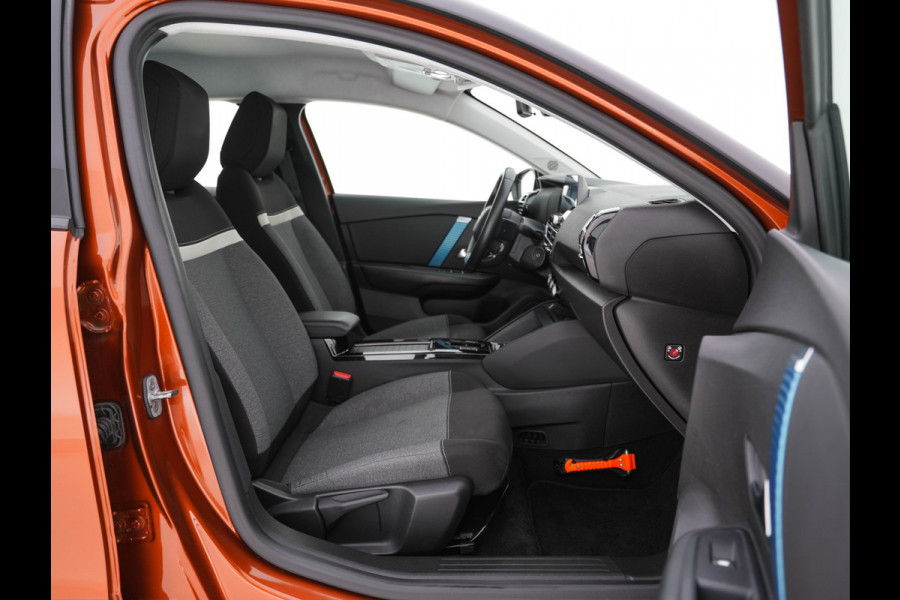 Citroën Ë-C4 Feel 50 kWh [ 3-Fase ] (INCL-BTW) *FULL-LED | DIGI-COCKPIT | CARPLAY | MICROFIBRE-COMFORT-SEATS | ECC | LANE-ASSIST | PDC | CRUISE | 18''ALU*