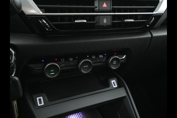 Citroën Ë-C4 Feel 50 kWh [ 3-Fase ] (INCL-BTW) *FULL-LED | DIGI-COCKPIT | CARPLAY | MICROFIBRE-COMFORT-SEATS | ECC | LANE-ASSIST | PDC | CRUISE | 18''ALU*