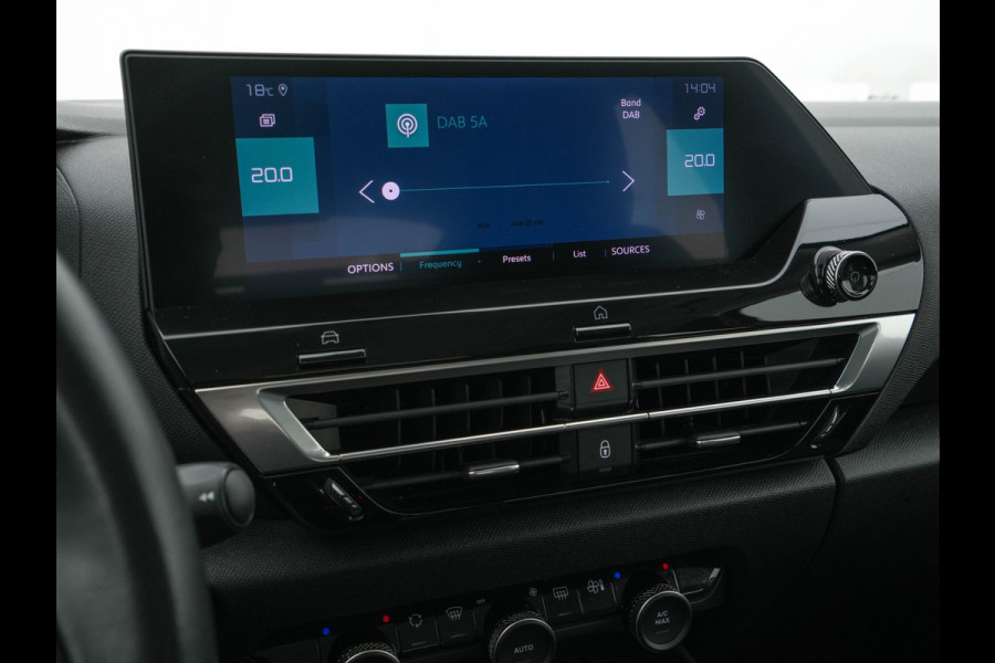 Citroën Ë-C4 Feel 50 kWh [ 3-Fase ] (INCL-BTW) *FULL-LED | DIGI-COCKPIT | CARPLAY | MICROFIBRE-COMFORT-SEATS | ECC | LANE-ASSIST | PDC | CRUISE | 18''ALU*