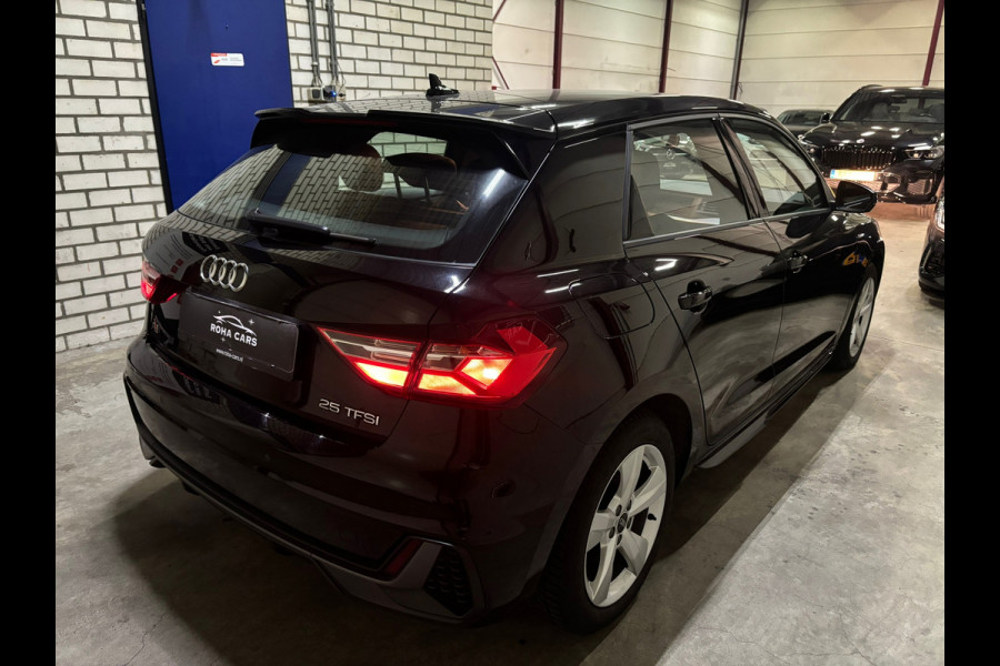 Audi A1 SPORTBACK 25 TFSI S line automaat