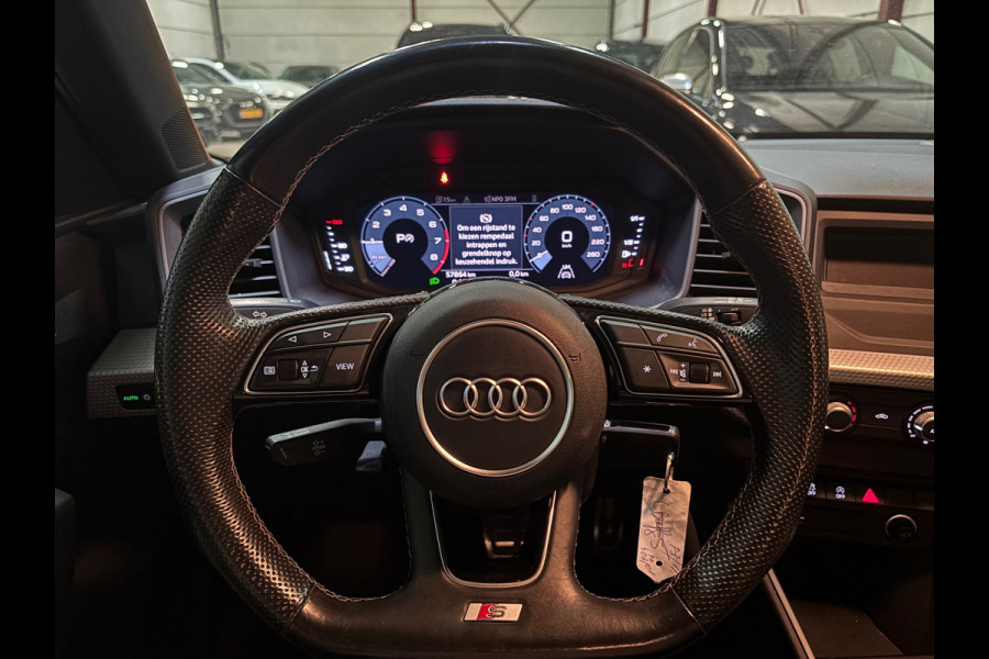 Audi A1 SPORTBACK 25 TFSI S line automaat