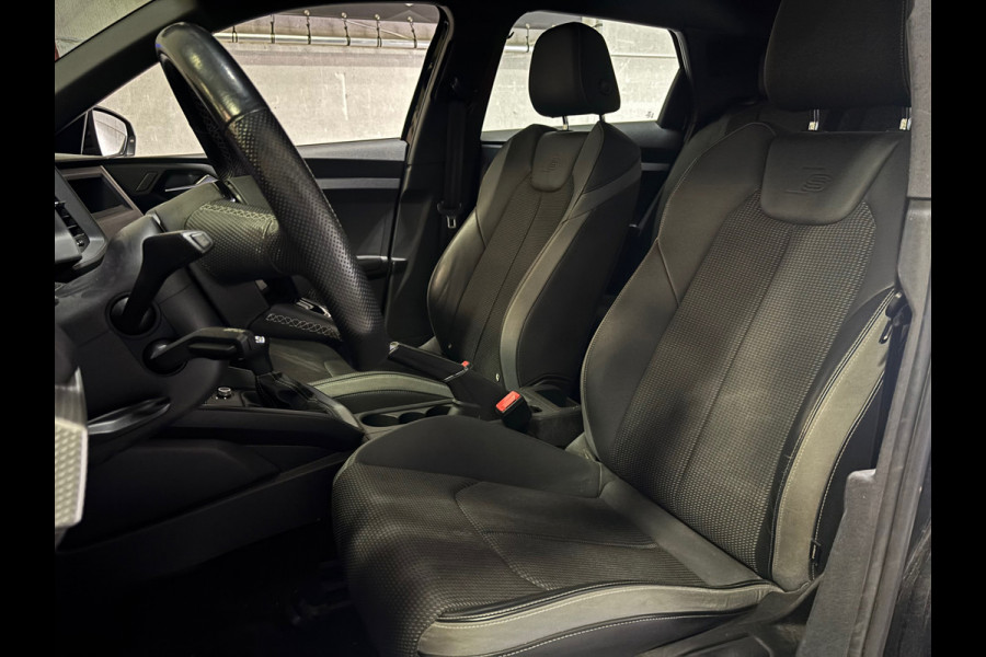 Audi A1 SPORTBACK 25 TFSI S line automaat