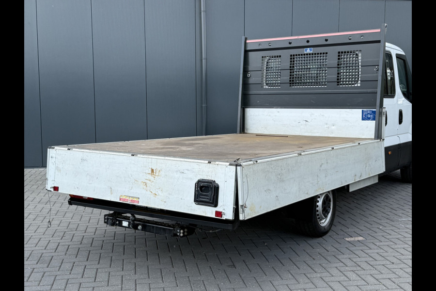 Iveco Daily 35S14 2.3 D / PICK UP MET LANGE BAK / 7 PERSOONS DUBBELE CABINE / 10.360 KM / AIRCO / CRUISE / NAVI / 3.5 TONS TREKHAAK