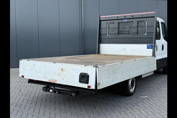 Iveco Daily 35S14 2.3 D / PICK UP MET LANGE BAK / 7 PERSOONS DUBBELE CABINE / 10.360 KM / AIRCO / CRUISE / NAVI / 3.5 TONS TREKHAAK