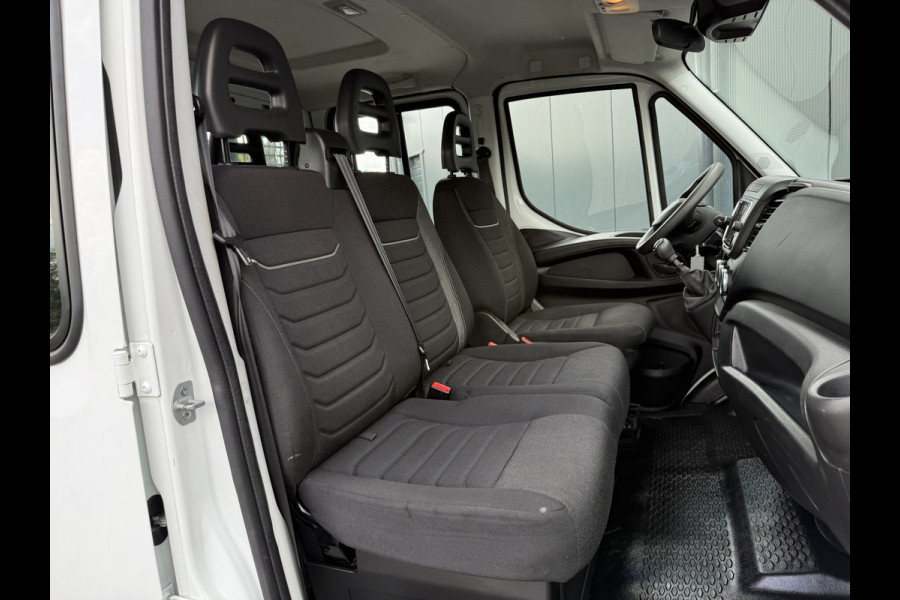 Iveco Daily 35S14 2.3 D / PICK UP MET LANGE BAK / 7 PERSOONS DUBBELE CABINE / 10.360 KM / AIRCO / CRUISE / NAVI / 3.5 TONS TREKHAAK